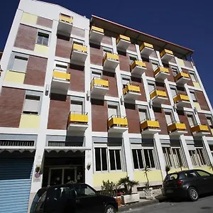 George Hotel Barcellona Pozzo di Gotto